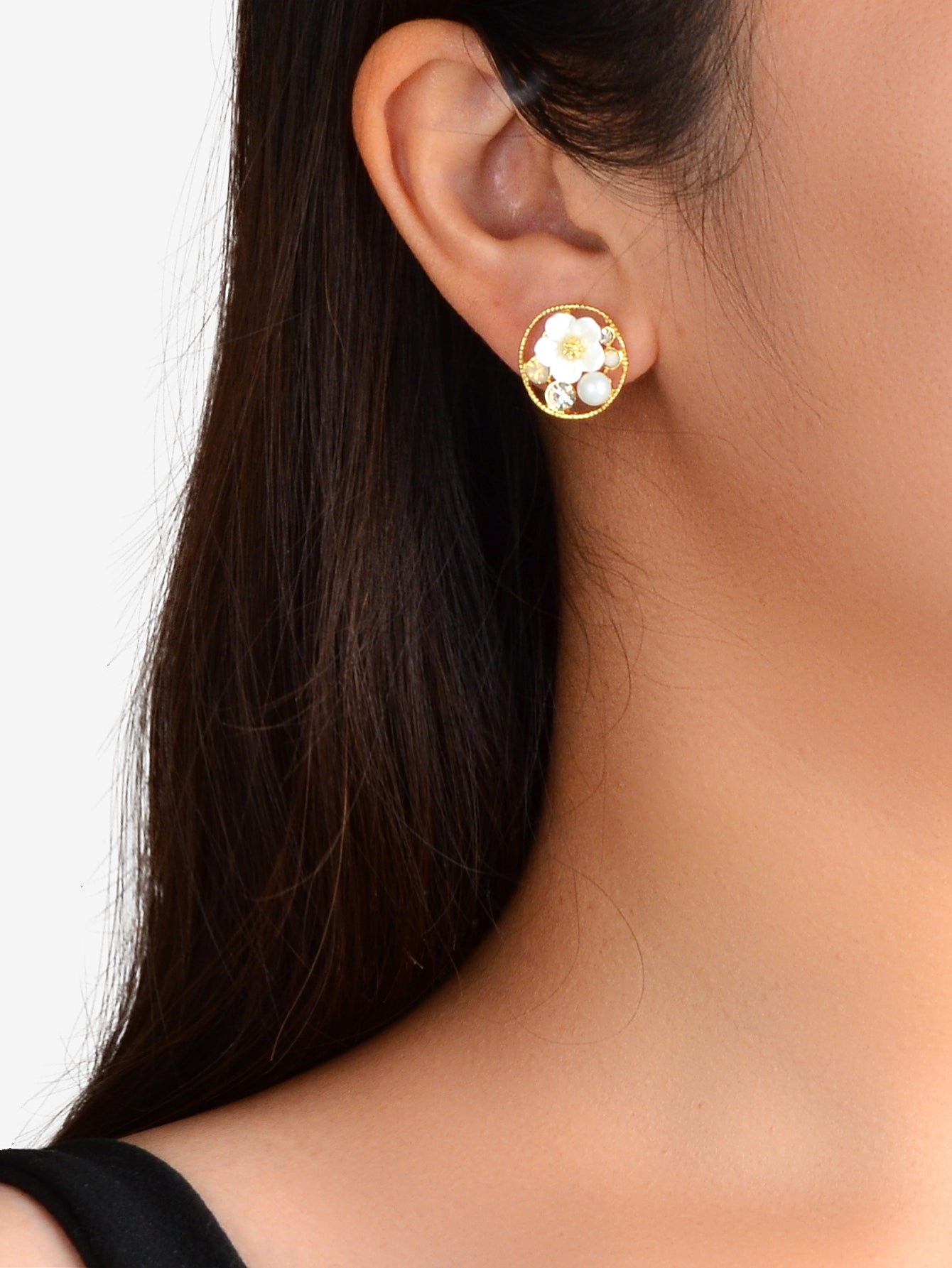 Elegant White Flower Rhinestone Decorated Hollow Round Pierced Stud Earrings